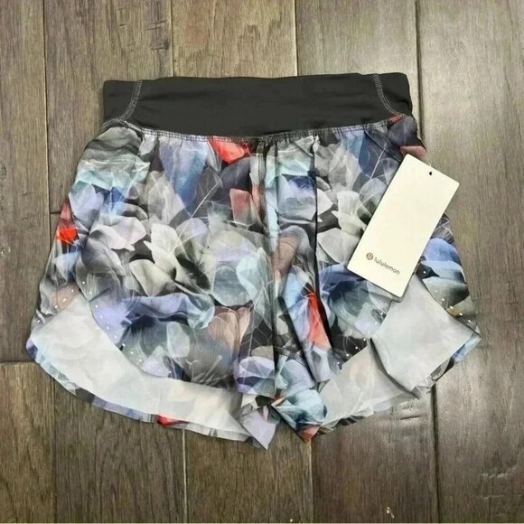 Lululemon NWT Fast and Free Reflective High-Rise Classic-Fit Short 3" - Picture 2 of 9